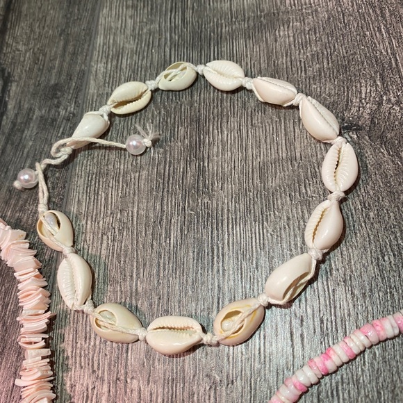3 Shell Pooka Bead Necklaces💓🐚 - Picture 5 of 8